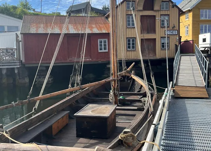 度假居 Handelsmannens Hus Ved Otnesbrygga, Valsoyfjord Otnes (Trondelag)