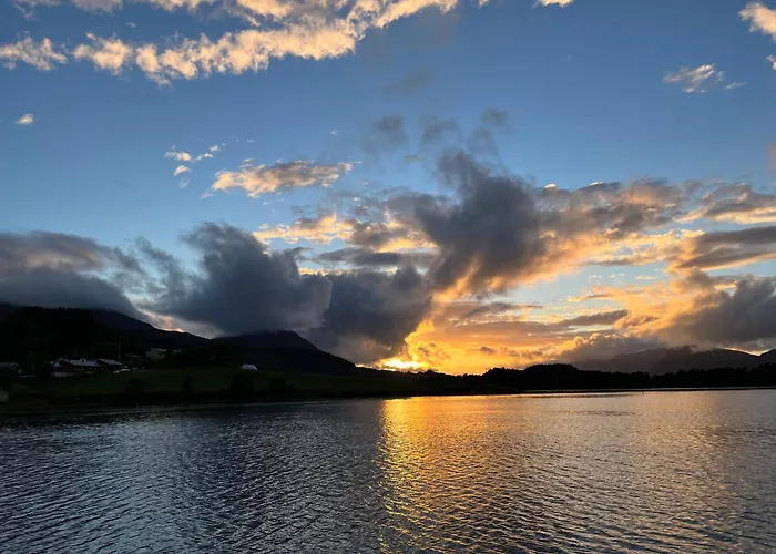 度假居 Handelsmannens Hus Ved Otnesbrygga, Valsoyfjord Otnes (Trondelag)